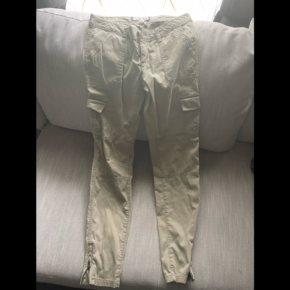 Abercrombie and Fitch Size 4 Perfect Stretch Cargo skinny zipper pants